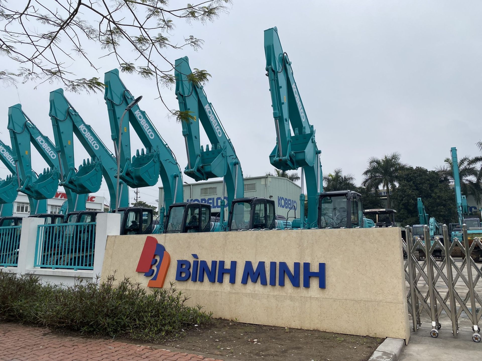 Giá Máy xúc KOBELCO cũ tại Bình Minh - Thiết bị Bình Minh