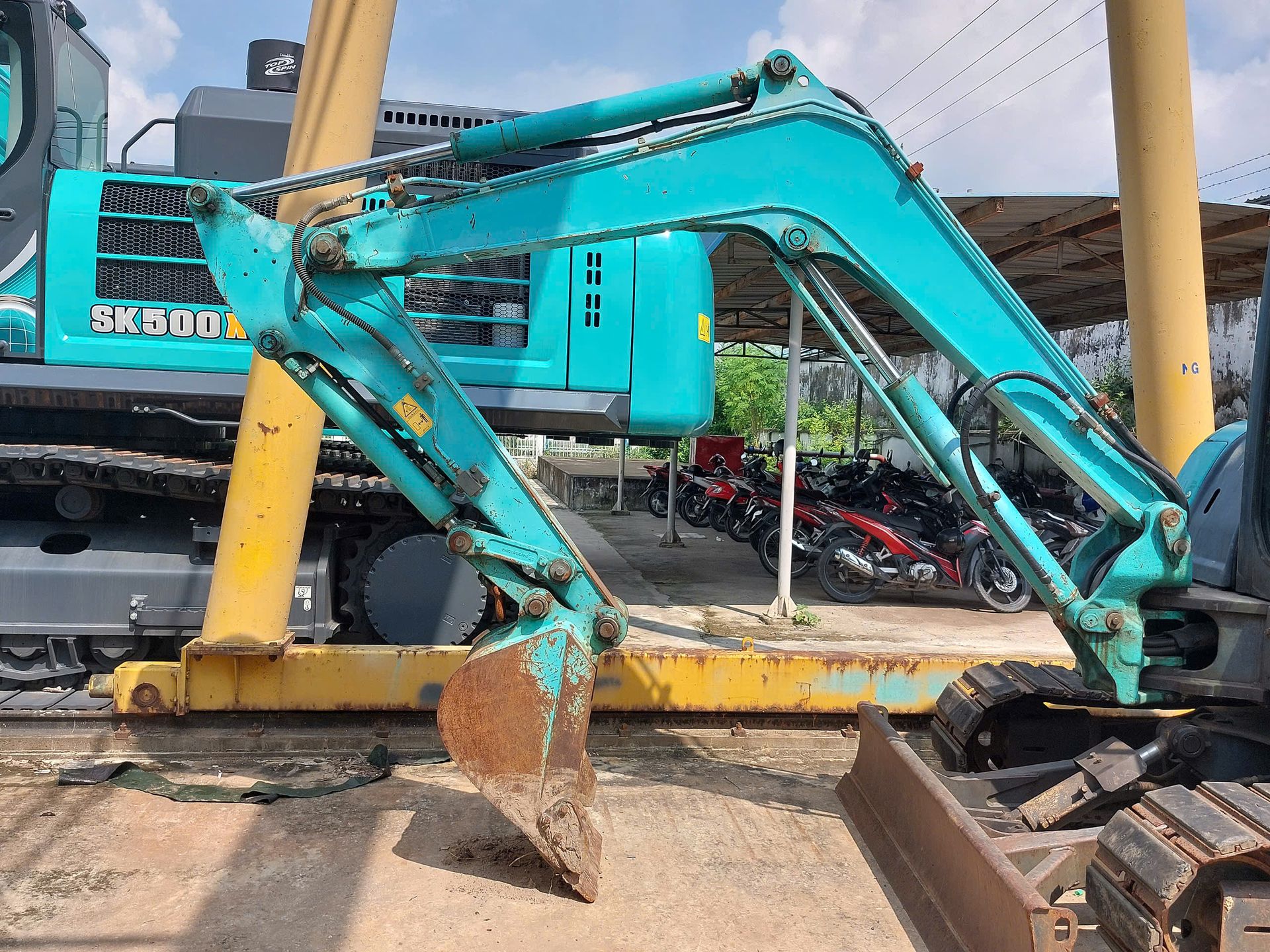 Máy xúc đào bánh xích, máy xúc đào, máy xúc SK40SR-5
