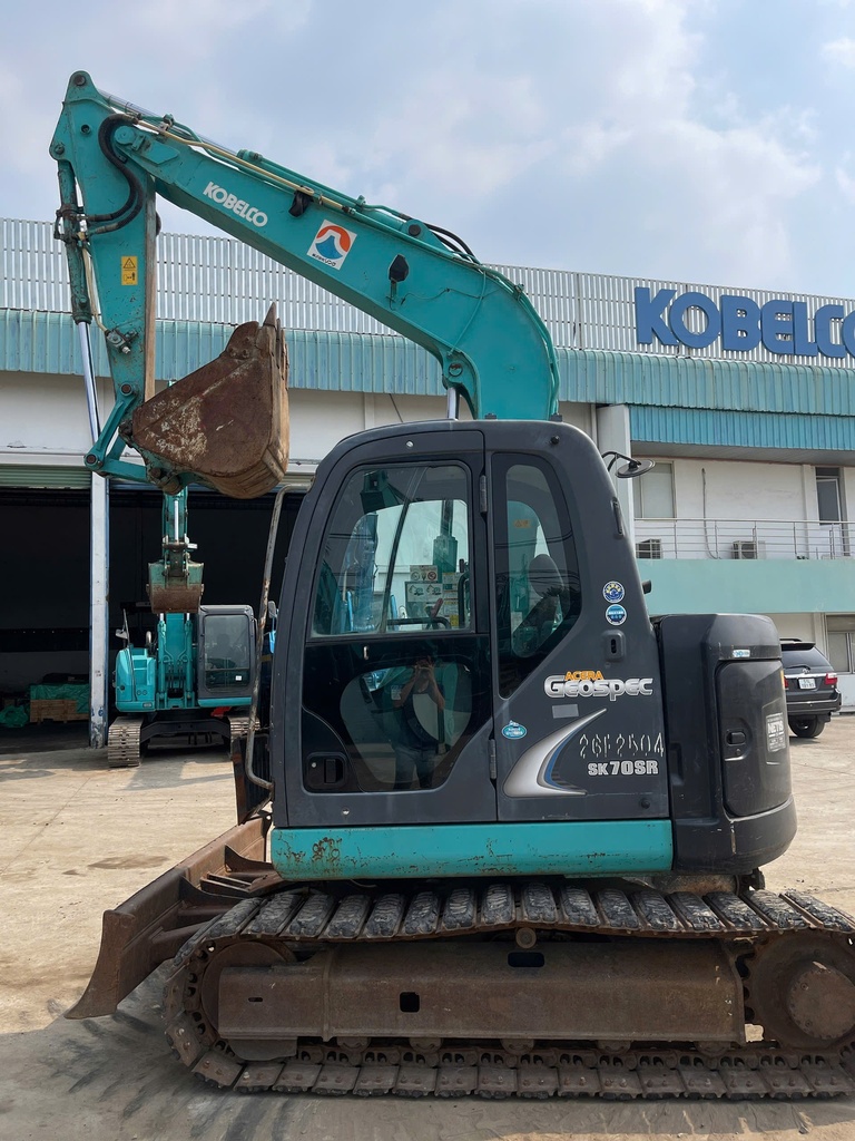 Máy xúc SK70SR-2 Năm SX 2011 7xxx giờ Image