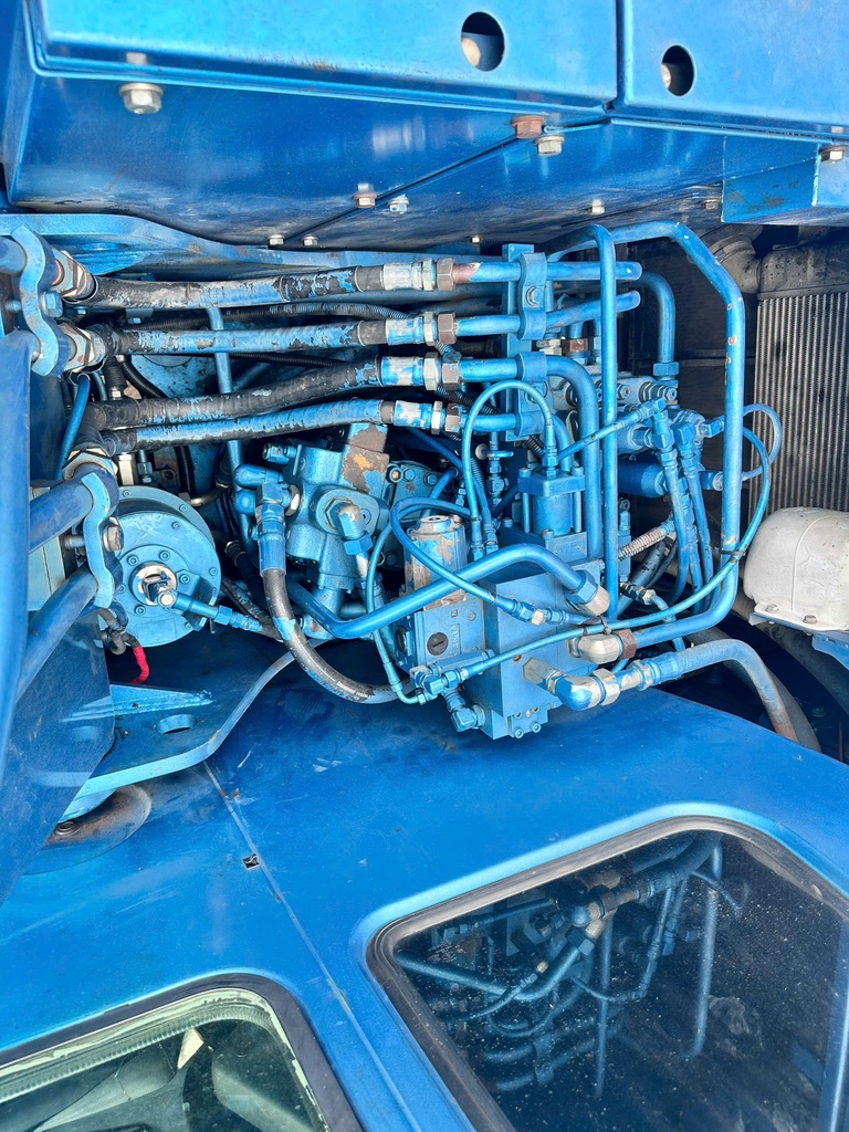 Máy xúc lốp SK125W-3 Năm SX 2012 Image