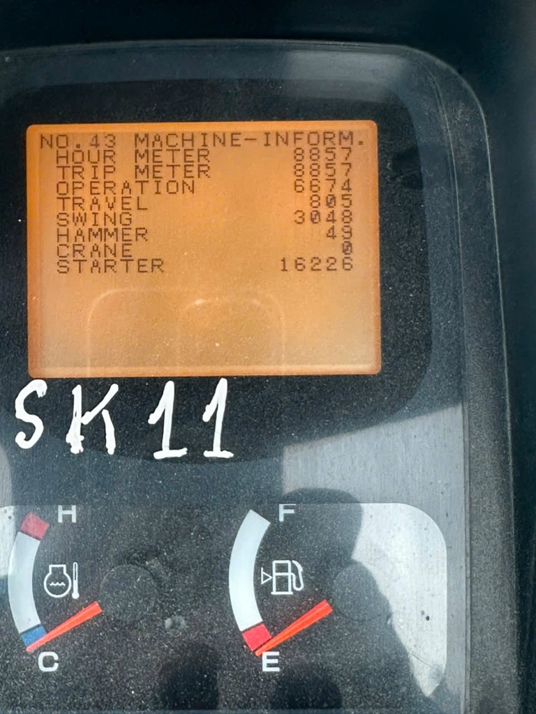 Máy xúc SK200-8 Kobelco cũ  2011 – 8xxx giờ Image