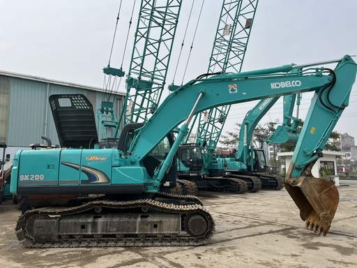 Máy xúc SK200-8 Kobelco cũ  2011 – 8xxx giờ